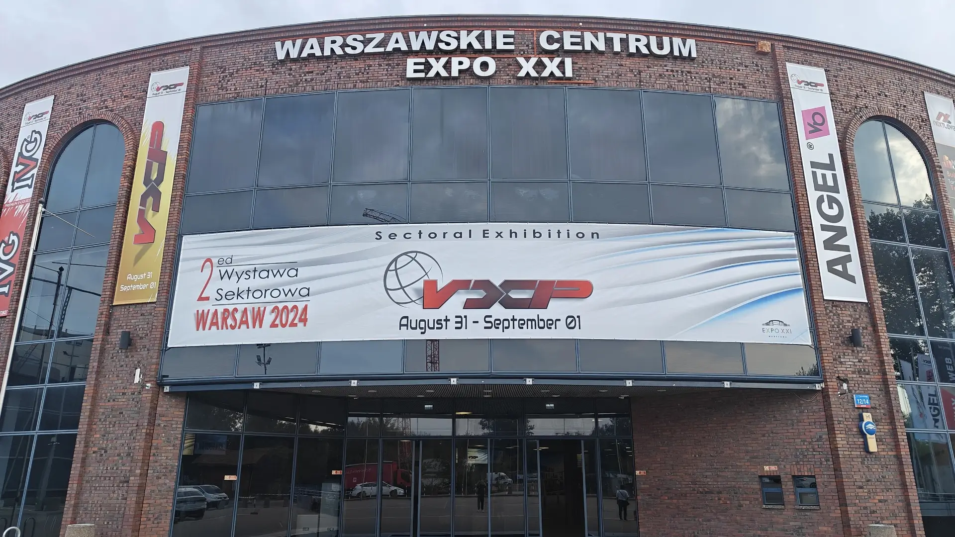 Alibarbar Demonstrates Market Leadership at Warsaw Vape Expo with Innovative Product Range