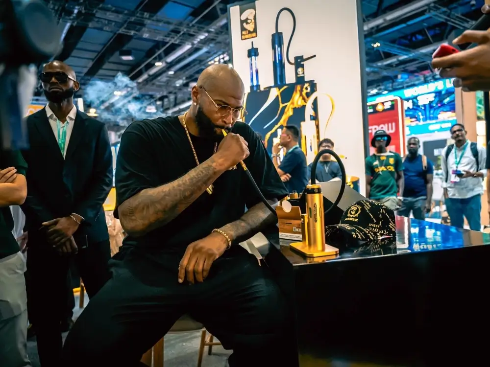 NBA and UFC Legends Take Over ALIBARBAR at Dubai World Vape Show 2025 4 BARBAR HOOKAH: Where Tech Meets Transcendence